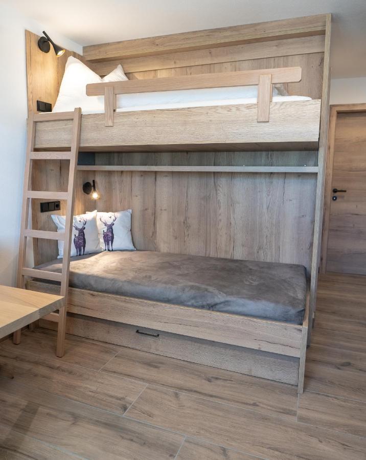 קפרון Bernstein Appartements מראה חיצוני תמונה