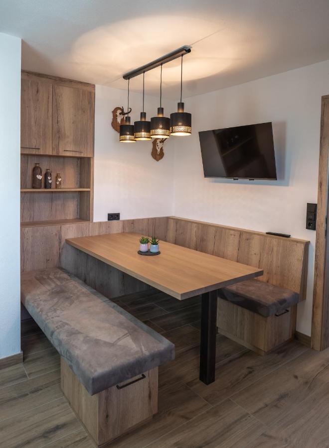 קפרון Bernstein Appartements מראה חיצוני תמונה