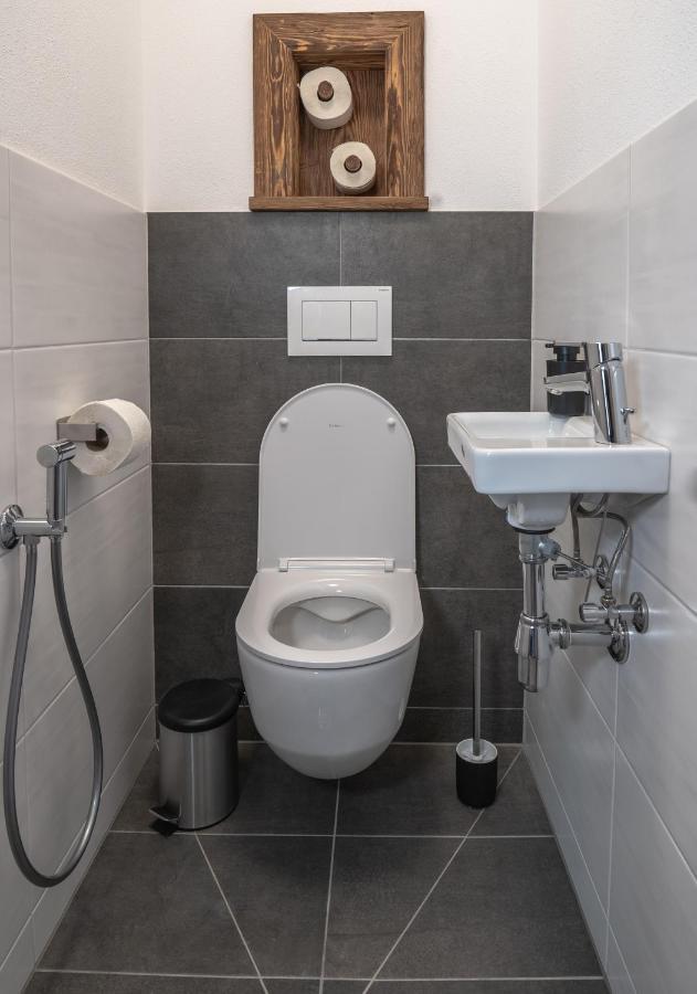 קפרון Bernstein Appartements מראה חיצוני תמונה